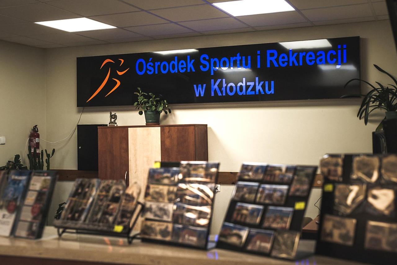 Dom Wycieczkowy "Na Stadionie" Hotel Klodzko Exterior photo